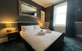Jardine Apartment @ Cairn Dhu House
